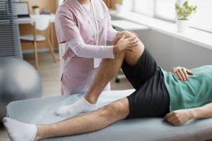 Knee Pain Clinic in Johnson County